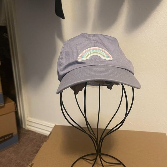 Under Armour‎ Rainbow Embroidered Cap With Adjustable Strap - Picture 12 of 16